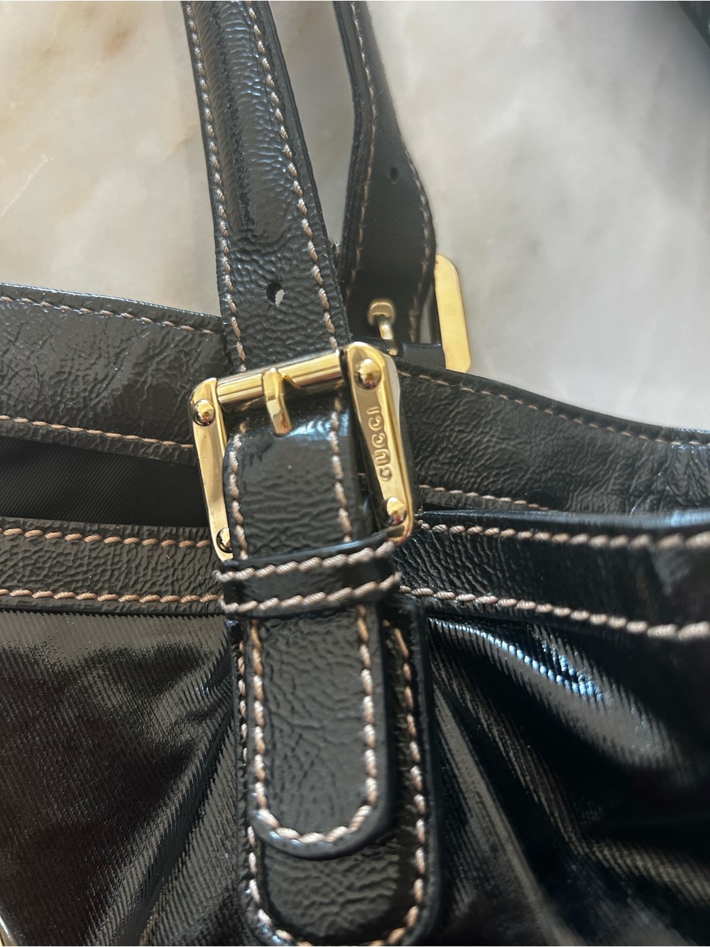 Gucci Black Shoulder Bag with Gold and Red Logo - Picture 7 of 11